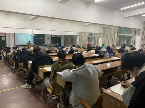 全日制自考助學(xué)班工作總結(jié) 為學(xué)生夢(mèng)想護(hù)航 ——武漢長(zhǎng)江教育專修學(xué)院紀(jì)實(shí)